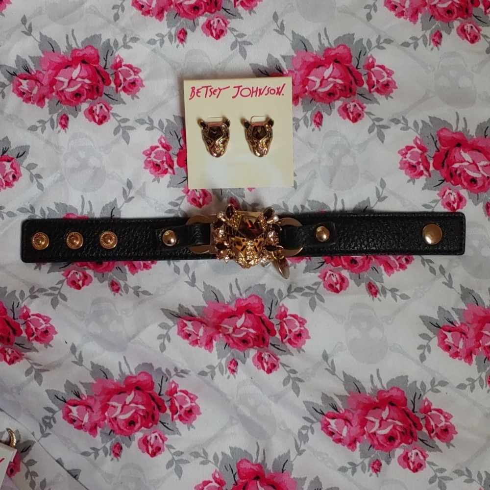 NEW BETSY JOHNSON BRACELET AND EARRING SET
